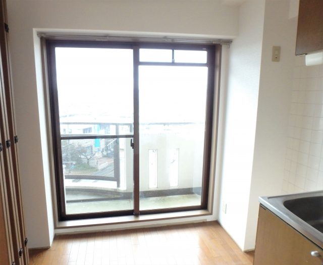 YKハイツ西明石北５０２　内窓設置・施工前