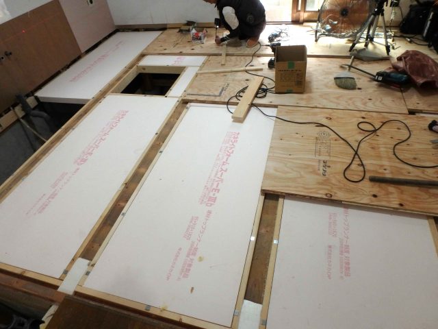 子育てエコホーム支援事業を利用して床断熱